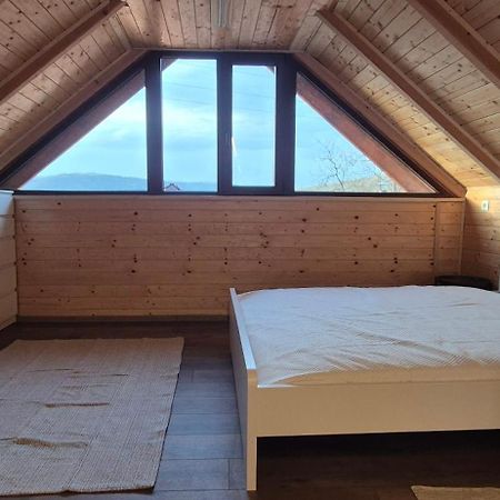 Salas U Bregu In Cheile Carasului Crasova Exteriör bild